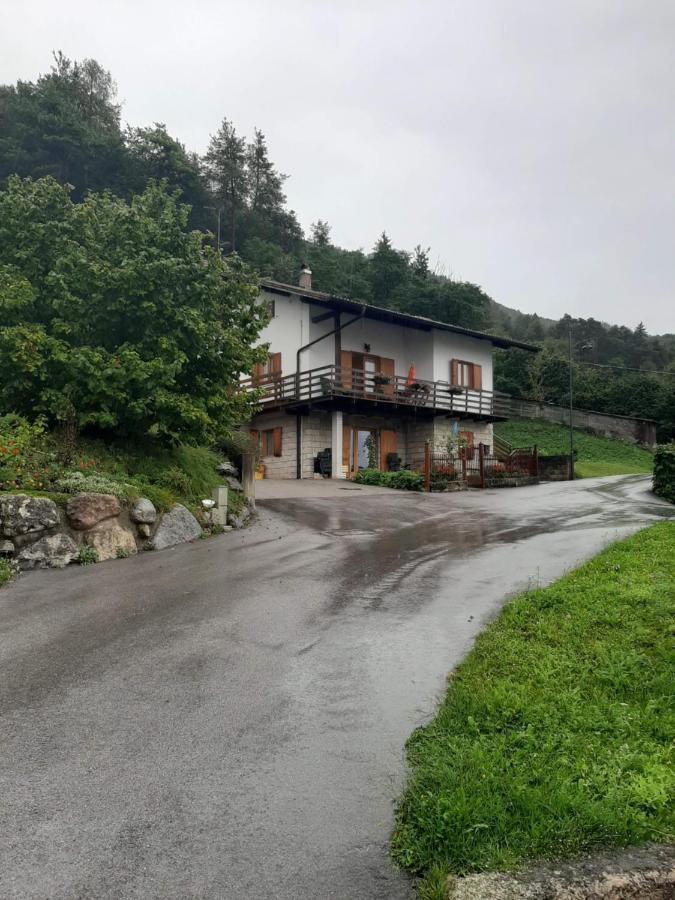 Villetta Casale Comano Terme Bagian luar foto